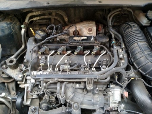 Kia Sportage SL 2.0L CRDi D4HA - Вид двигателя