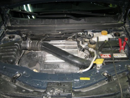Chevrolet Captiva 2008, двигатель 3.2L V6 Z32SE - Вид двигателя. Подключение зарядного устройства