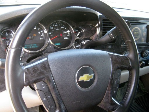 Chevrolet Silverado 1500 - Вид салона автомобиля