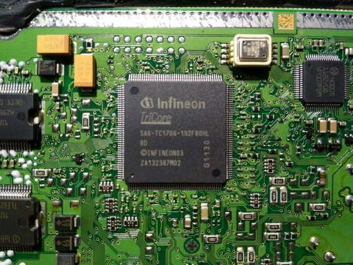 Kia Sportage SL 2.0L CRDi D4HA - В ЭБУ процессор Infineon TC1766