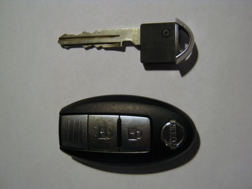 Nissan Note 2007 - Внешний вид ключа 2