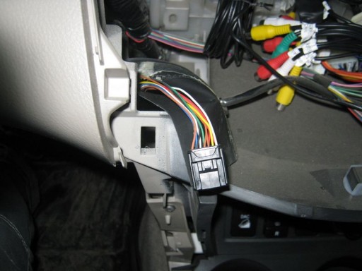 Toyota RAV4 (кузов XA30) - Разъём кнопки Старт-Стоп