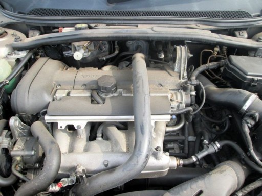 Volvo XC90 2.5L Turbo - Внешний вид двигателя